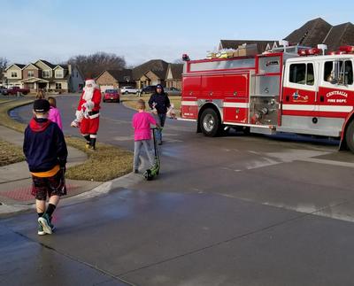 20185 Fire Truck Santa